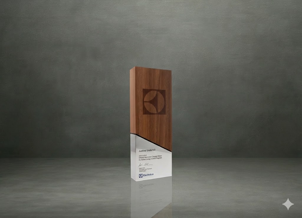 O8 — Ahşap Plaketler